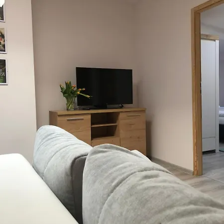 Apartament Cwirleja شقة يلينيا غورا