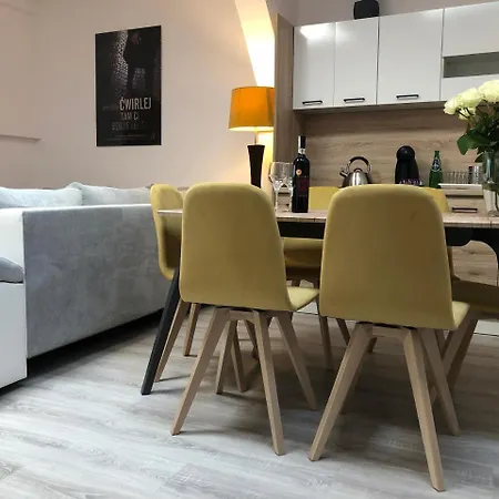 Apartament Cwirleja *