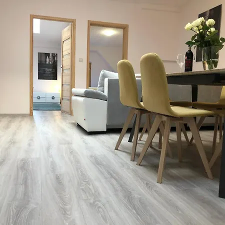 Apartment Apartament Cwirleja Jelenia Gora
